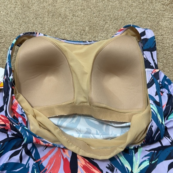 NWT L.L. Bean BeanSport Scoopneck Purple Floral Wireless Tankini Top Size 16 - Picture 6 of 8